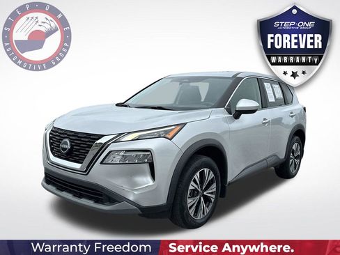 Used 2023 Nissan Rogue SV FWD image 2