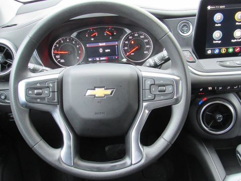 Used 2025 Chevrolet Blazer LT image 16