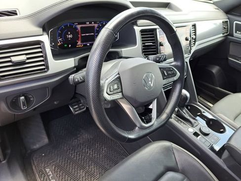 Used 2021 Volkswagen Atlas Cross Sport SEL Premium image 8