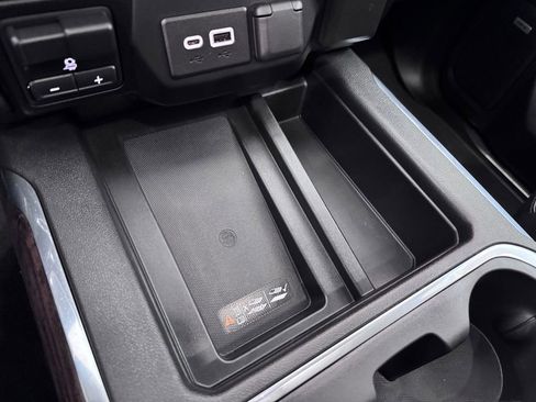 Certified 2020 GMC Sierra 1500 Denali w/ Denali Ultimate Package image 23