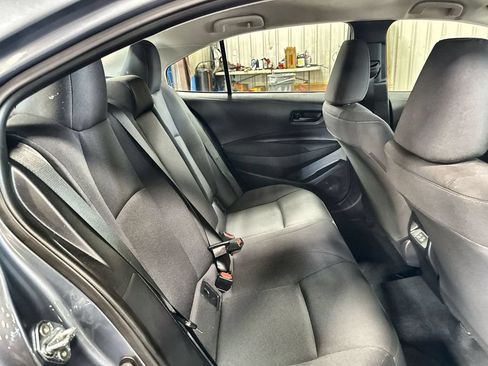 Used 2025 Toyota Corolla LE FWD image 29