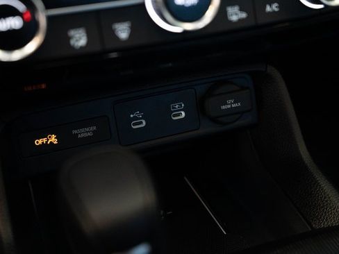 Used 2025 Honda Civic Sport image 26