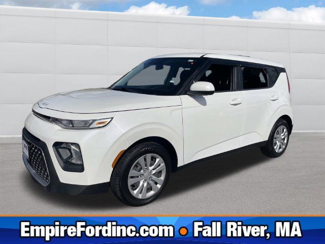 Used 2022 Kia Soul LX FWD image 1