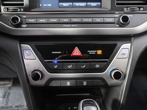 Used 2018 Hyundai Elantra SEL FWD image 30