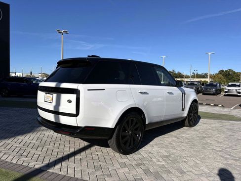 Used 2023 Land Rover Range Rover SE image 5