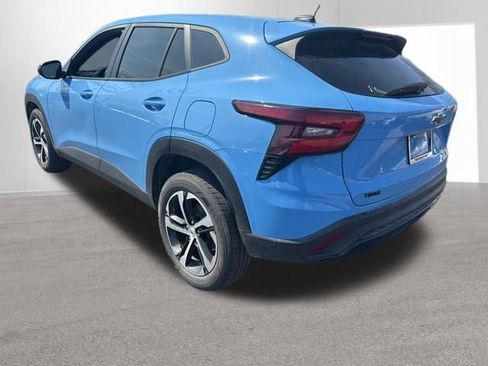 Used 2024 Chevrolet Trax RS w/ Driver Confidence Package image 3