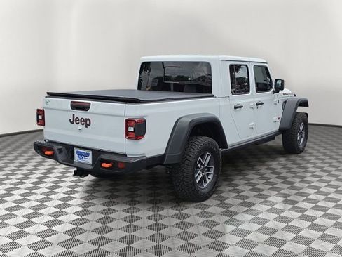 Used 2026 Jeep Gladiator Mojave AWD/4WD image 6