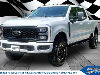 Used 2025 Ford F250 XLT w/ Black Appearance Package AWD/4WD video 1