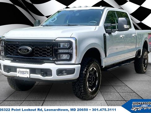 Used 2025 Ford F250 XLT w/ Black Appearance Package AWD/4WD image 1