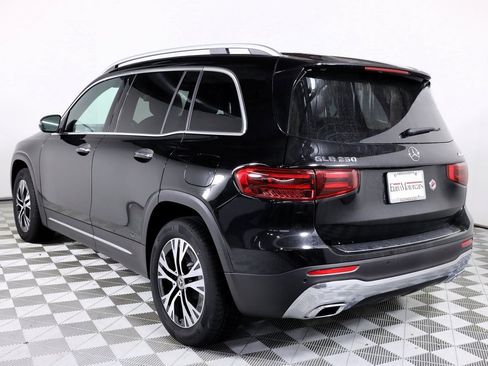 Certified 2025 Mercedes-Benz GLB 250 4MATIC image 4