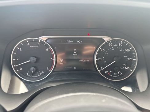 Used 2023 Nissan Rogue SV FWD image 12
