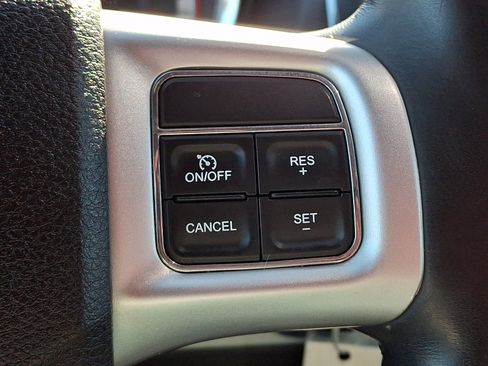 Used 2017 Dodge Grand Caravan GT image 26