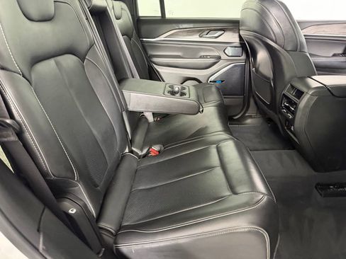 Used 2023 Jeep Grand Cherokee Overland image 32