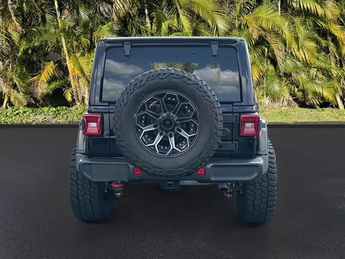 Used 2021 Jeep Wrangler Unlimited Rubicon AWD/4WD image 6