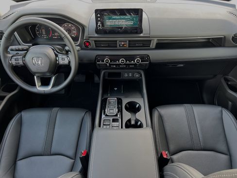 New 2025 Honda Pilot EX-L image 13