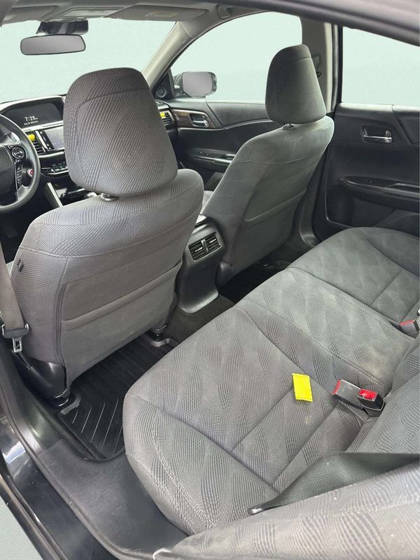 Used 2016 Honda Accord EX image 15