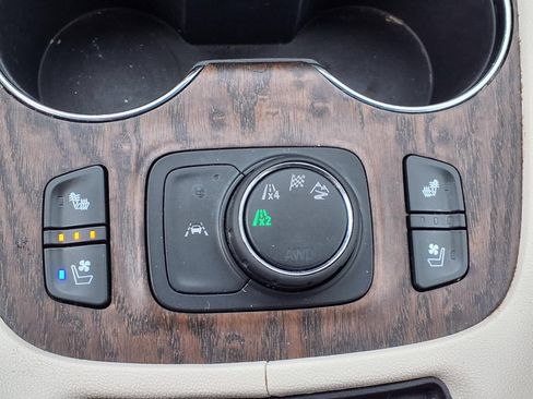 Used 2023 GMC Acadia Denali AWD/4WD image 9