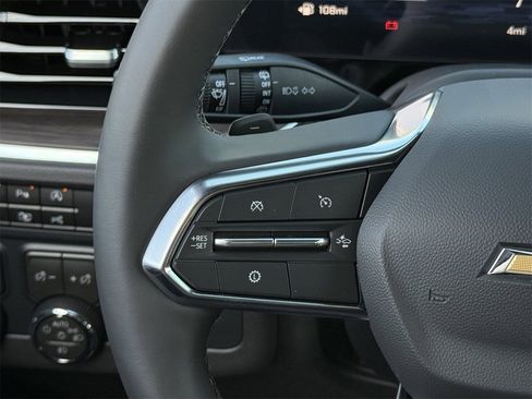 New 2026 Chevrolet Suburban Premier image 13