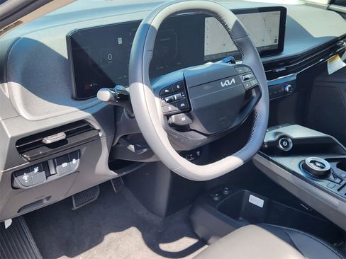 New 2025 Kia EV6 Light image 2