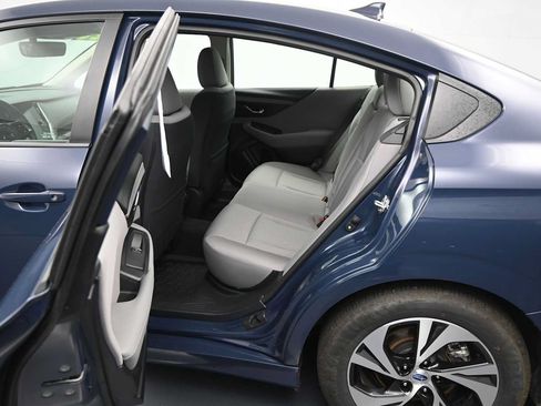 Used 2025 Subaru Legacy Premium AWD/4WD image 7