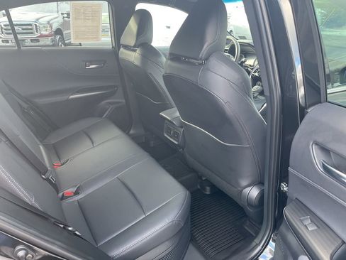 Used 2024 Toyota Venza Nightshade image 15