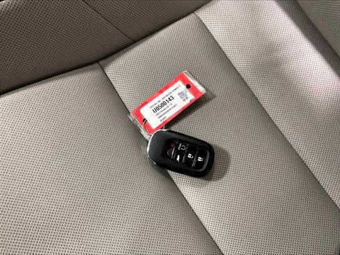 Used 2023 Honda CR-V EX image 31