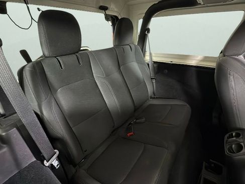 Used 2022 Jeep Wrangler Sport image 28