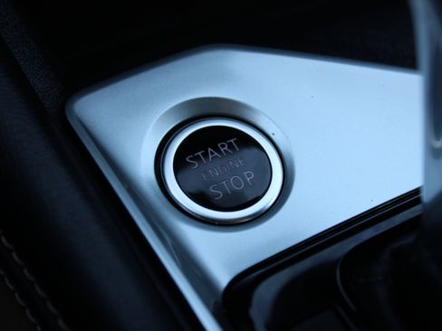 Used 2019 Nissan Altima 2.5 Platinum image 16