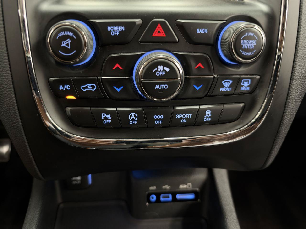 Used 2016 Dodge Durango Limited AWD/4WD image 22