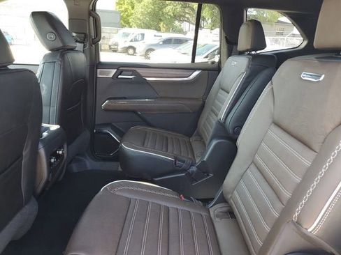 New 2026 GMC Acadia Denali Ultimate image 11