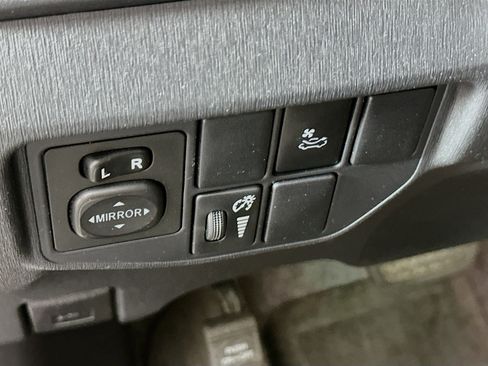 Used 2014 Toyota Prius Three w/ Solar Roof Package image 15