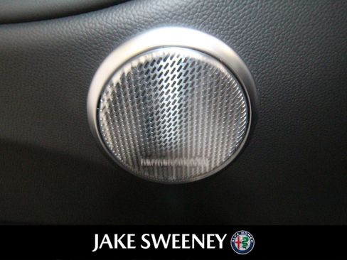 New 2022 Alfa Romeo Giulia Ti image 25