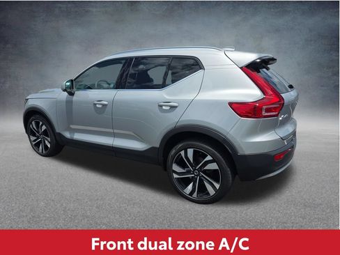 Used 2023 Volvo XC40 B5 Plus w/ Driver Assist Package AWD/4WD image 11