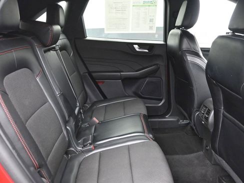 Used 2024 Ford Escape ST-Line image 9