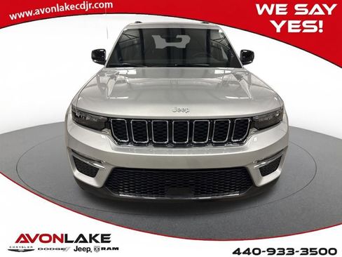 New 2025 Jeep Grand Cherokee Limited image 8