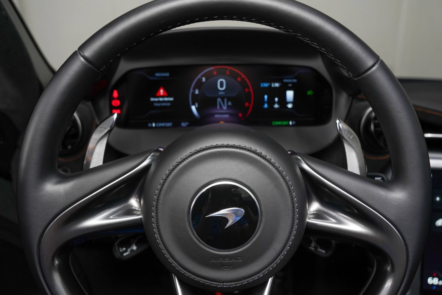 Used 2024 McLaren 750S Spider RWD image 44