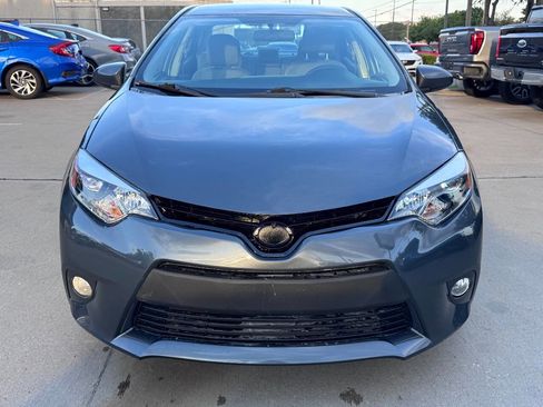 Used 2015 Toyota Corolla LE FWD image 2