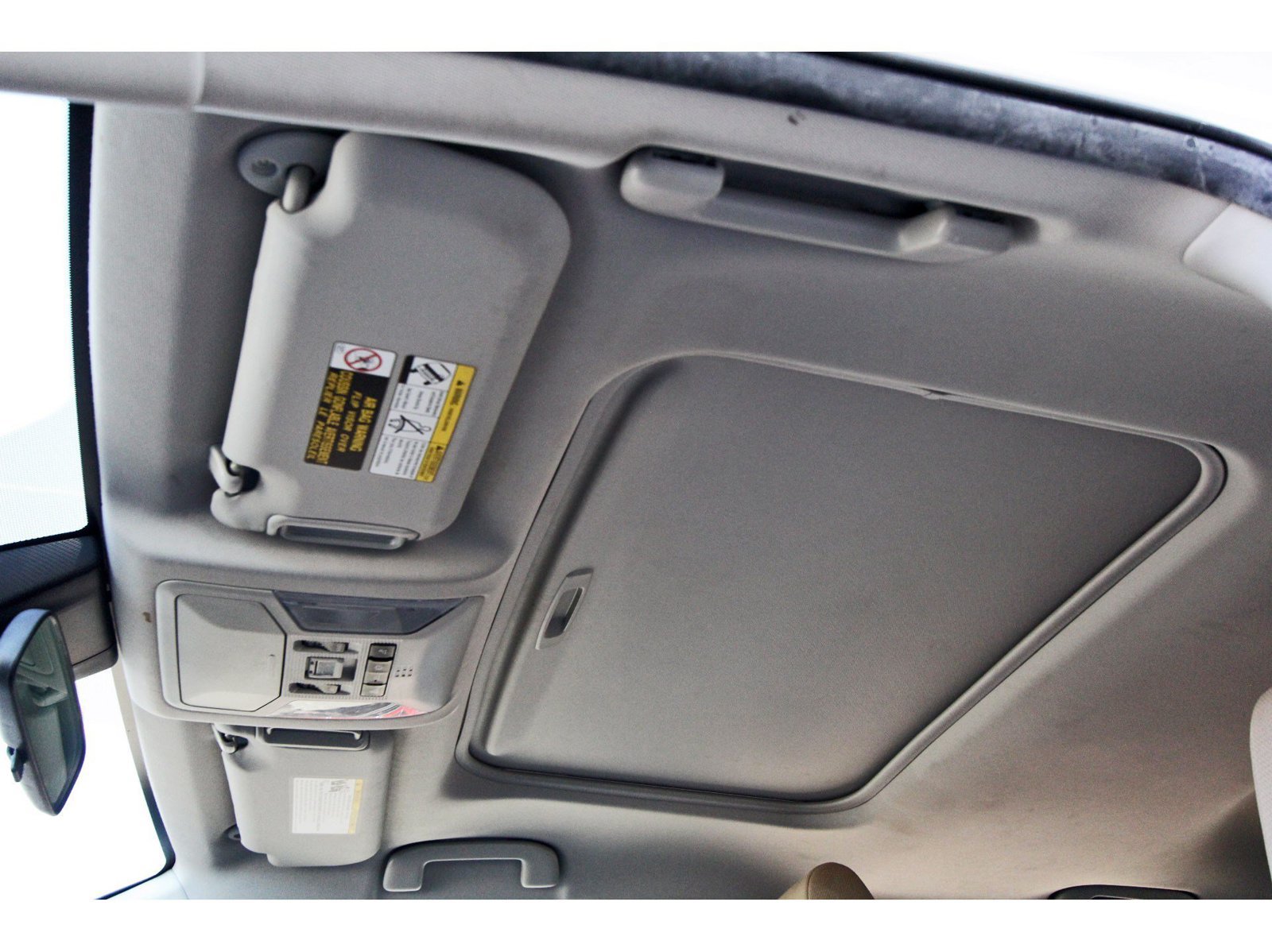 Used 2019 Toyota RAV4 XLE w/ Convenience Package FWD image 27