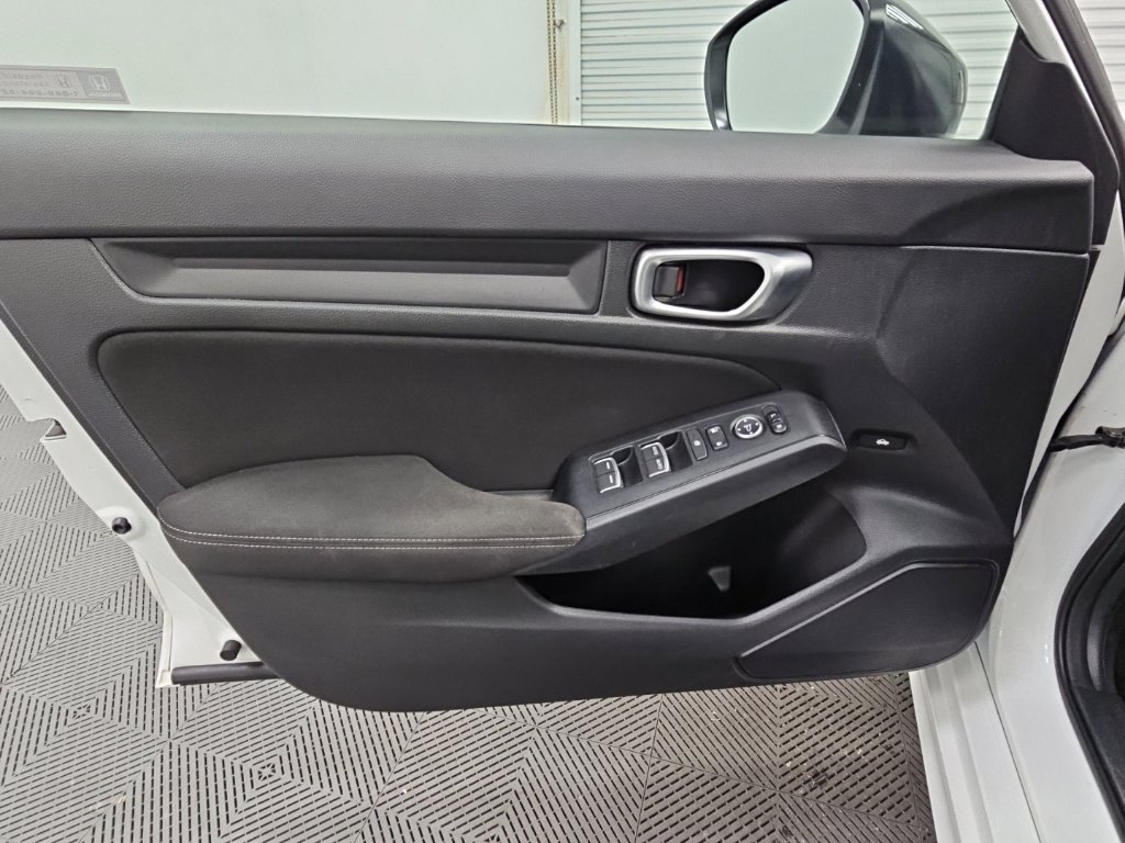 Used 2023 Honda Civic Sport image 26