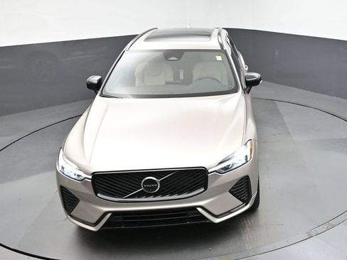 New 2026 Volvo XC60 B5 Plus w/ Protection Package Premier AWD/4WD image 45