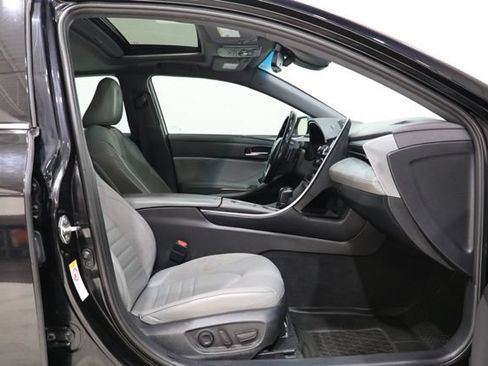 Used 2019 Toyota Avalon Touring w/ Advanced Safety Package FWD image 34