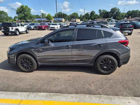 Used 2020 Subaru Crosstrek 2.0i Limited w/ Moonroof Package w/Navigation AWD/4WD image 11