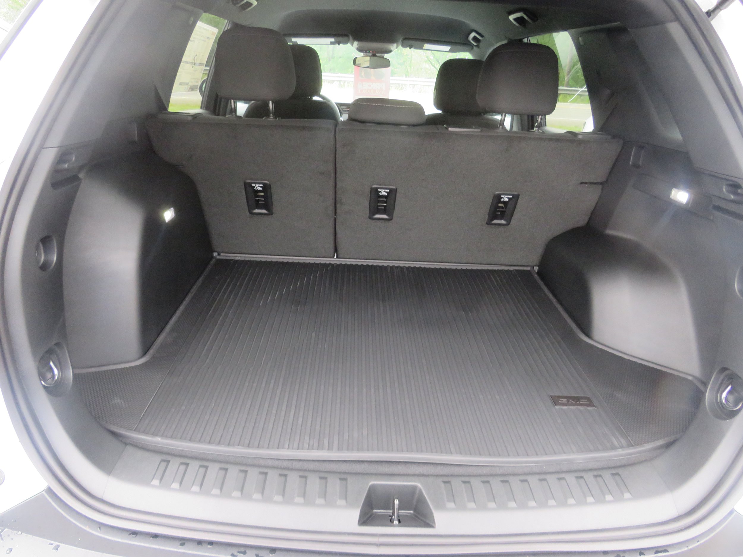 New 2027 GMC Terrain Elevation w/ LPO, Floor Liner Package AWD/4WD image 13