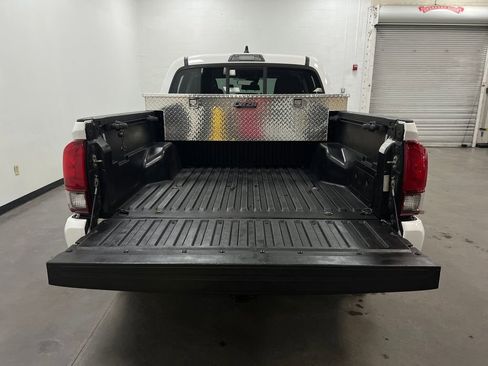 Used 2020 Toyota Tacoma SR w/ SR Convenience Package RWD image 24