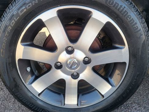 Used 2012 Nissan Sentra 2.0 SR w/ Special Edition Pkg FWD image 13