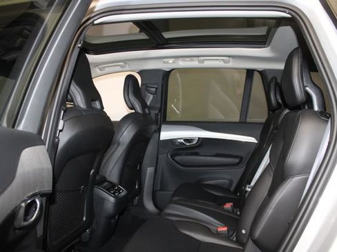 Used 2024 Volvo XC90 B5 Core w/ Climate Package AWD/4WD image 8