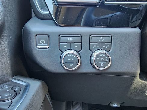 New 2026 GMC Sierra 1500 Elevation AWD/4WD image 19