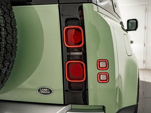 Used 2023 Land Rover Defender 110 75th Limited Edition AWD/4WD image 14