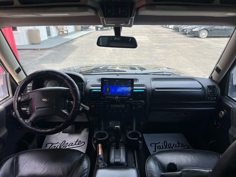 Used 2003 Land Rover Discovery SE7 image 18