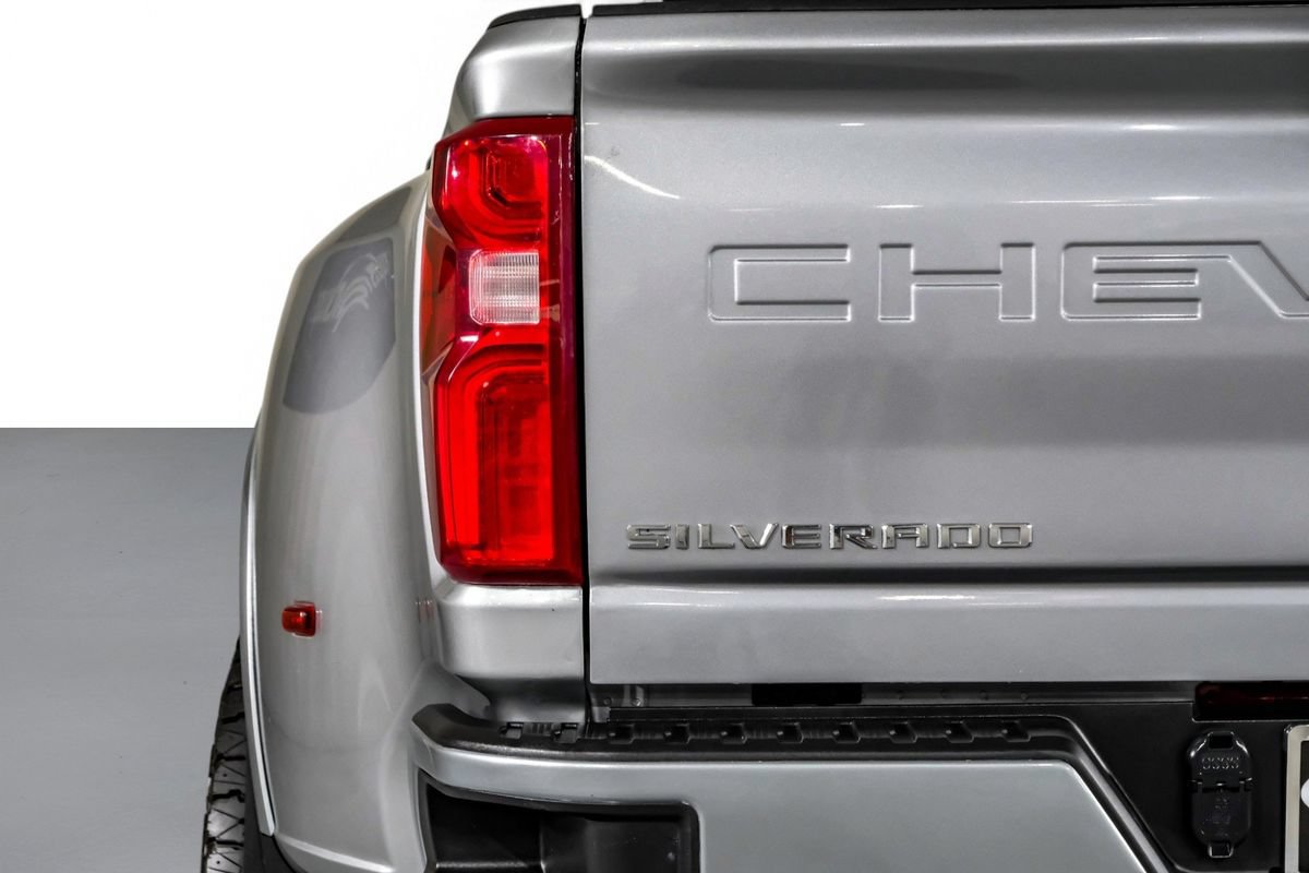 Used 2025 Chevrolet Silverado 3500 LTZ w/ LTZ Convenience Package AWD/4WD image 41